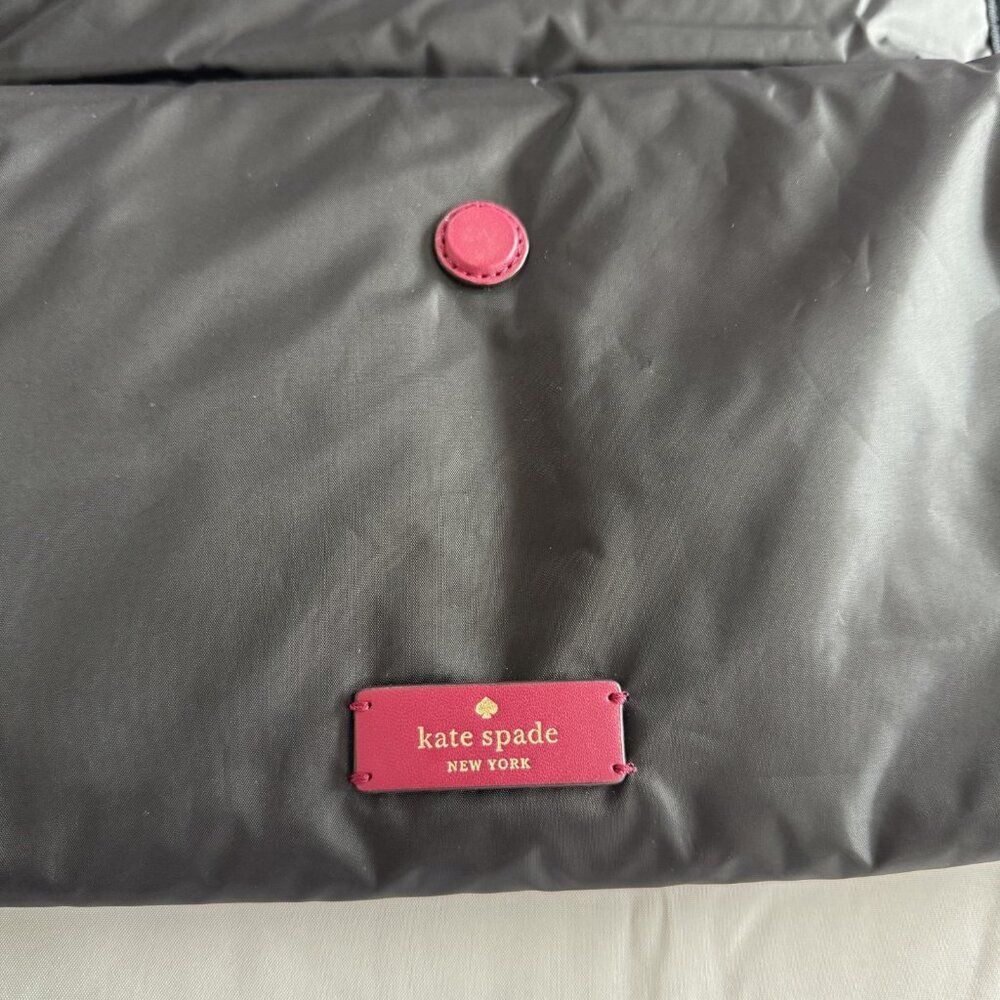 Kate Spade Black Nylon Foldable Travel Organizer Accessory Bag NWTB Multiple Poc - Picture 7 of 11